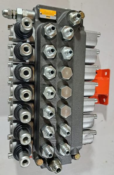 COMANDO HIDRAULICO MANUAL 7 VIAS MONTADO