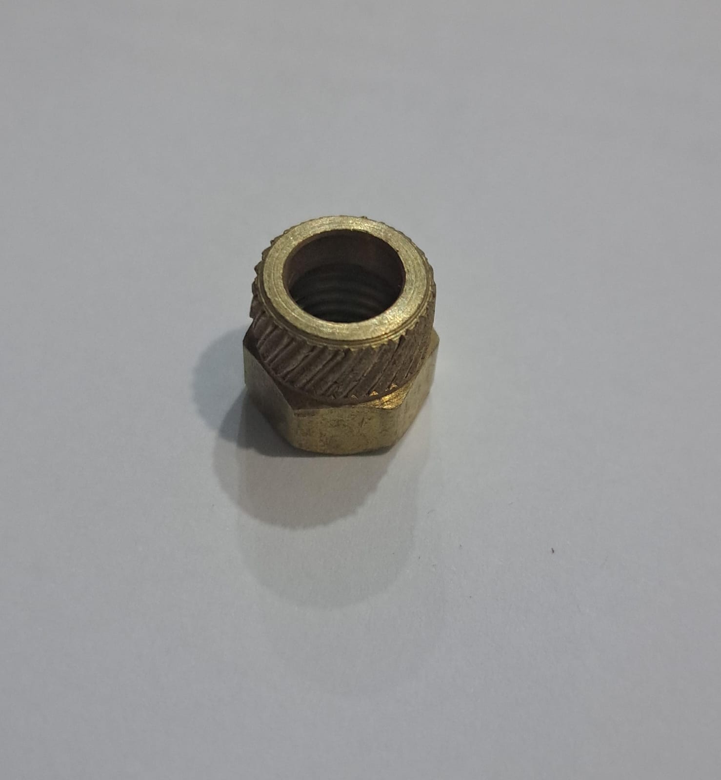 PORCA 1/8 COM RANHURA LATAO MARCADOR DE LINHA